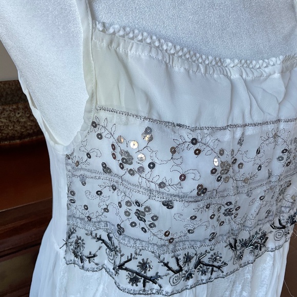 Wet Seal Lace, Sequin and Beaded Cami/Halter. White. Size S - Picture 4 of 12